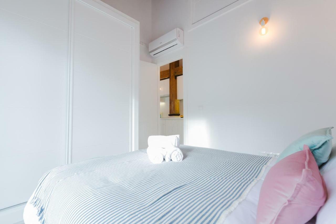 Hola Malaga Catedral Apartment ภายนอก รูปภาพ