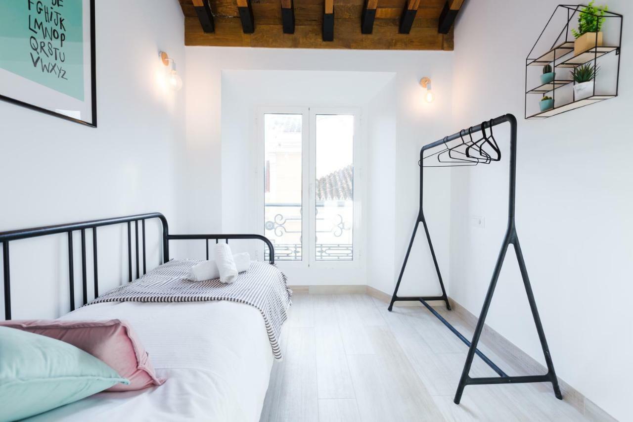 Hola Malaga Catedral Apartment ภายนอก รูปภาพ